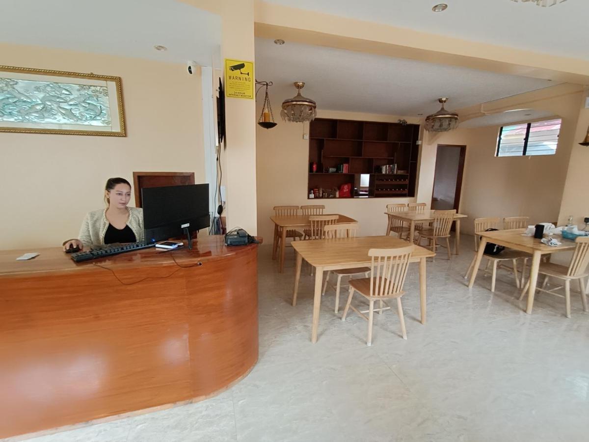 Speed 8 Inn Moalboal Exterior foto