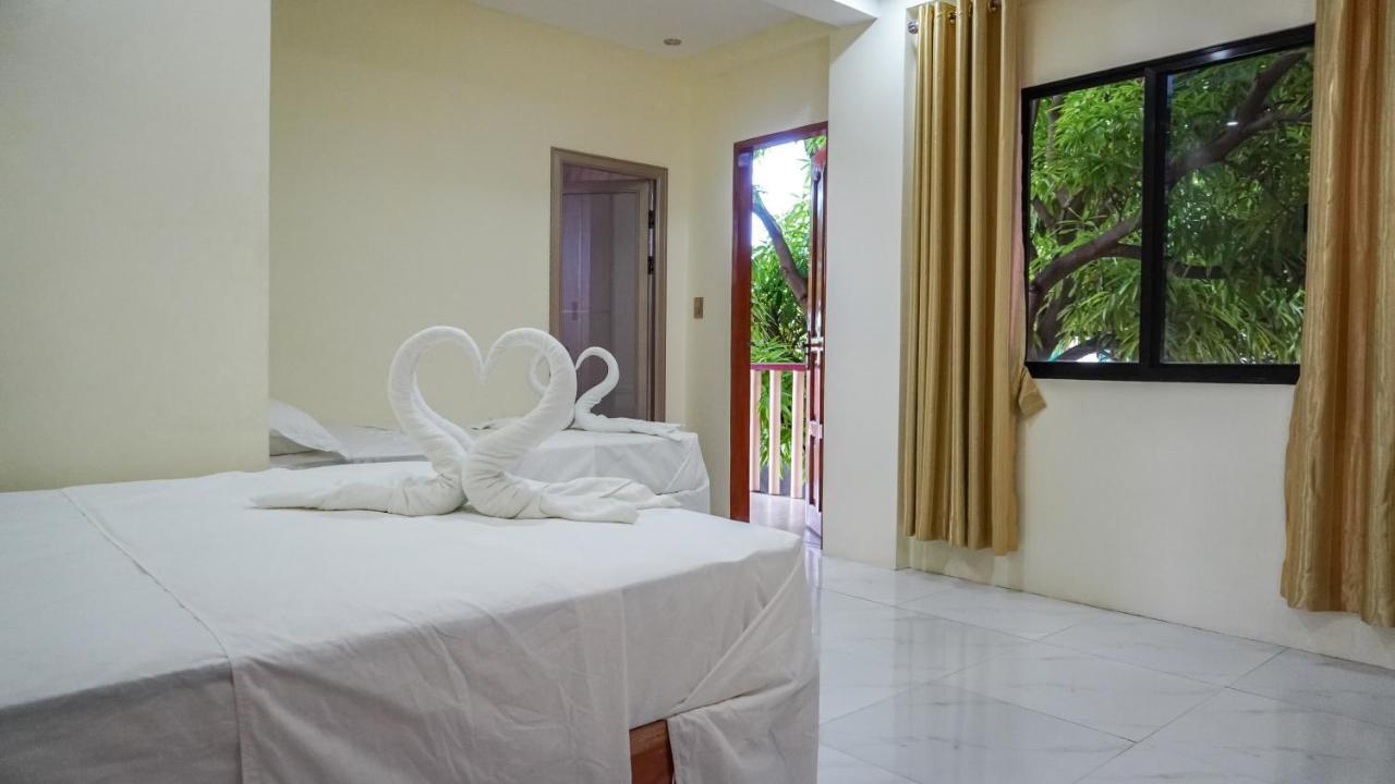 Speed 8 Inn Moalboal Exterior foto